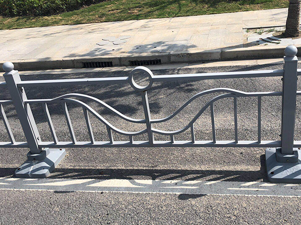 道路護(hù)欄